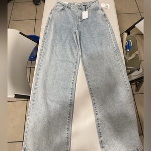 Forever 21 Light Wash 90a Fit Jeans